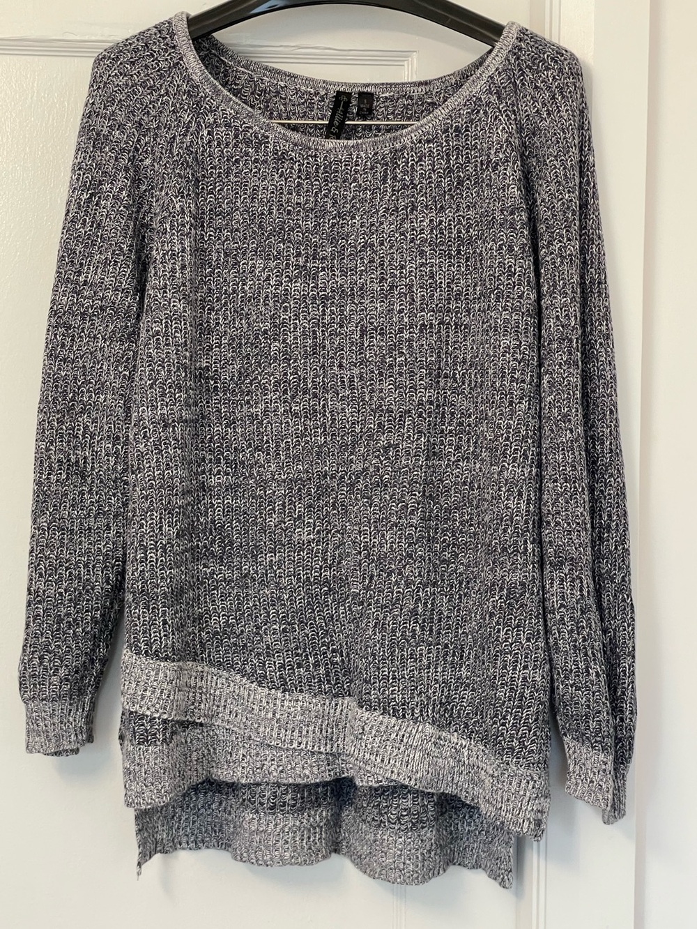 Allie & Rob Heathered Gray Scoop Neck Layered-Hem Sweater